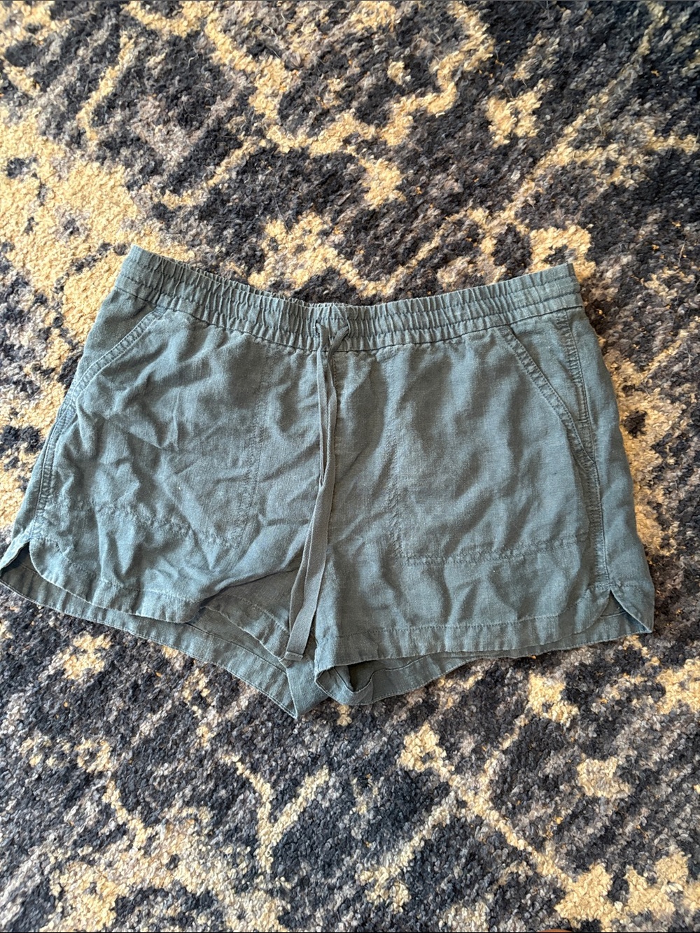 J.Crew Pull on Linen Short Medium